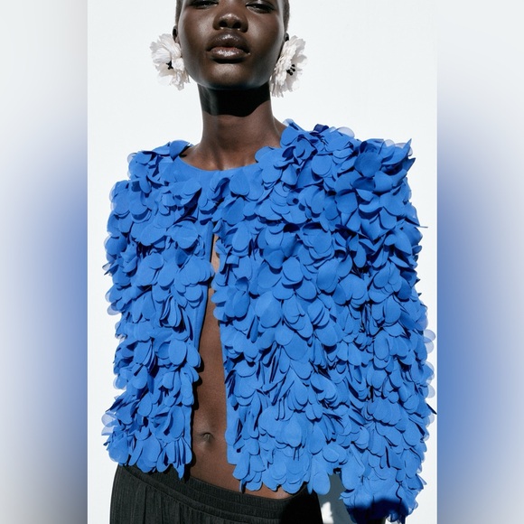 Zara Petal Jacket - Blue Textured Women's Jacket
Bluish - 3920/268 - Picture 4 of 8